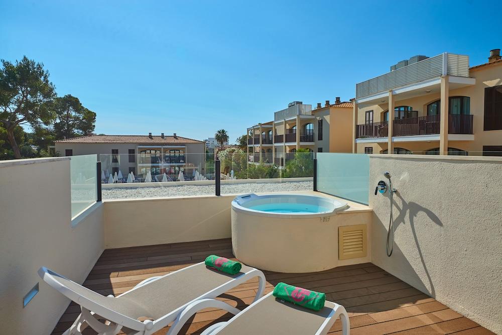 Protur Floriana 3* Sup Apartahotel