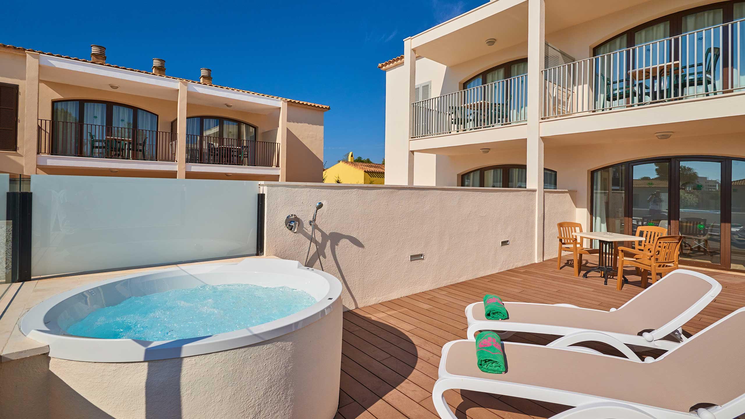 Protur Floriana 3* Sup Apartahotel